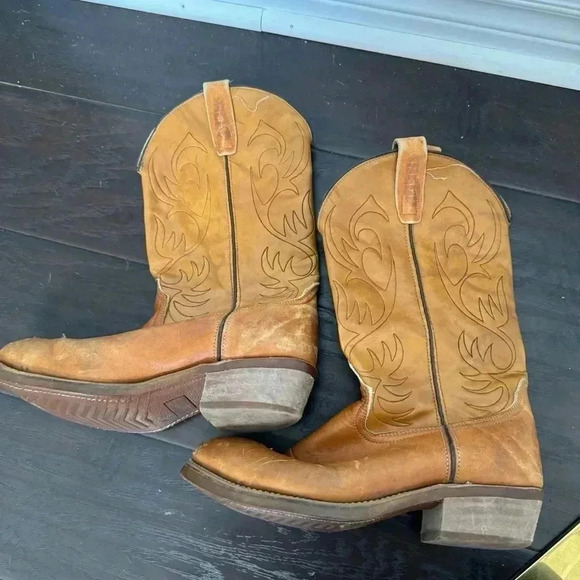 Cowboy boots in tan  9.5M western cowboy - Picture 2 of 7